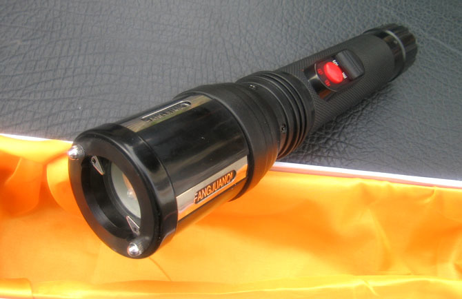 現(xiàn)實(shí)生活中遇到危險應(yīng)該怎么辦? 現(xiàn)實(shí)生活中遇到危險應(yīng)該怎么辦?